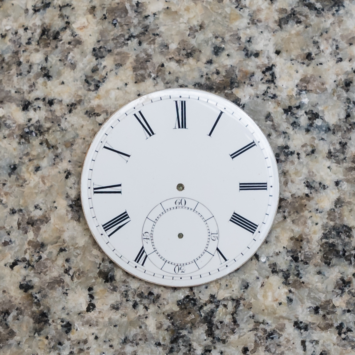 3 Goldene Federn 8 Ziffernblatt liegend 07 06 2018 002